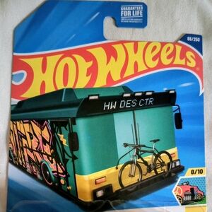 Hot Wheels Ain't Fare Green and Yellow Bus with Bicycle